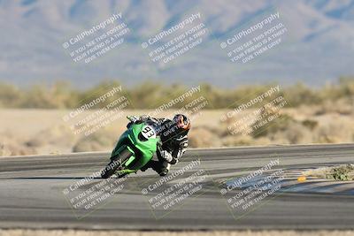 media/Dec-07-2025-CVMA (Sun) [[3e7d2de5dc]]/Race 16-Formula Middleweight/